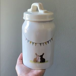 Rae Dunn canister